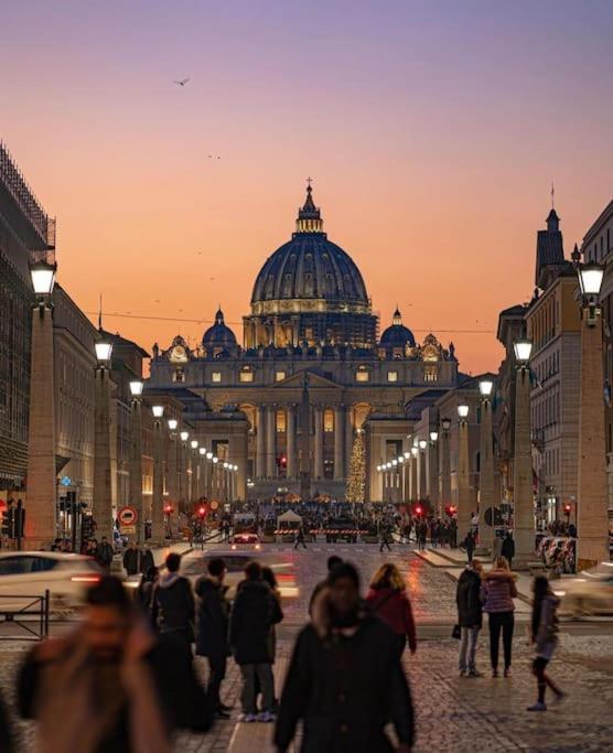Home Holiday Rome - Basilica San Pietro المظهر الخارجي الصورة